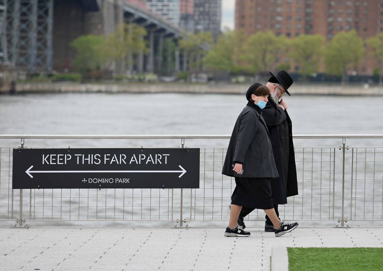 Domino Park Signs